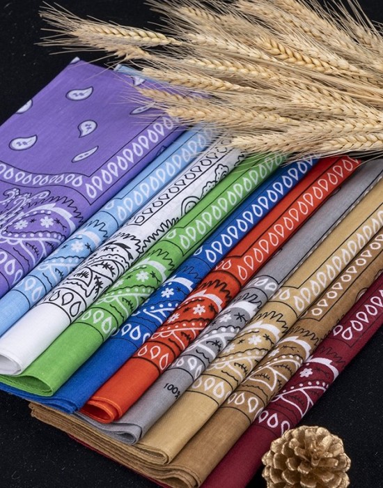 Кърпа за глава бандана HoodStyle Bandana в бяло, Бандани кърпи - Lit.bg Кърпа за глава бандана HoodStyle Bandana в бяло, Бандани кърпи - Lit.bg