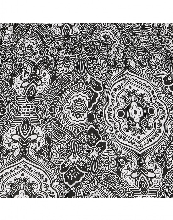 Дамски къси панталони на черно-бели фигури Urban Classics Ladies AOP Viscose Resort Shorts, Къси панталони - Lit.bg