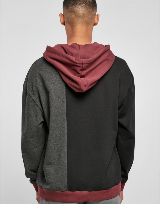 Мъжки суичър с качулка в цветен десен Urban Classics Color Hoody black/charcoal, Суичъри - Lit.bg Мъжки суичър с качулка в цветен десен Urban Classics Color Hoody black/charcoal, Суичъри - Lit.bg