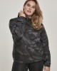  Дамско яке в камуфлажен цвят от Urban Classics Ladies Camo Pull Over 