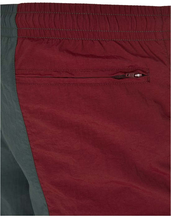  Мъжки къси панталони в тъмночервено, зелено и синьо Urban Classics 3-Tone Swim Shorts 