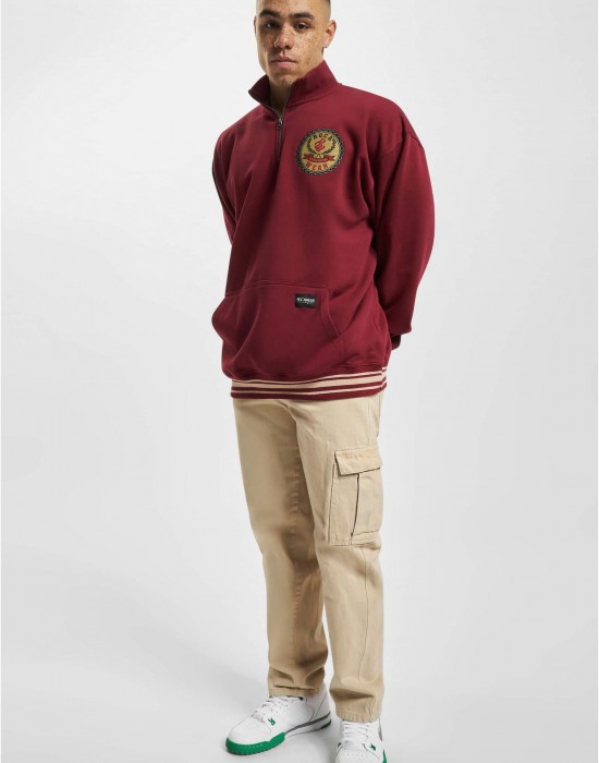 Суичър в цвят бордо Rocawear Duke Crewneck Суичър в цвят бордо Rocawear Duke Crewneck
