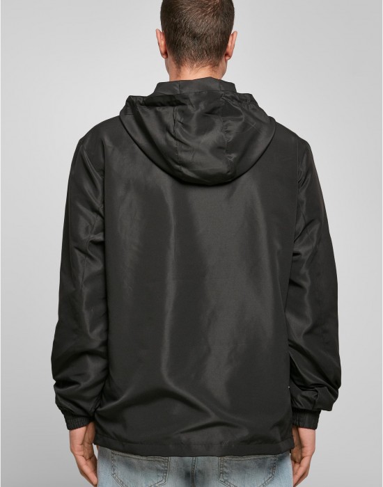 Мъжка ветровка в черно Urban Classics Recycled Basic Мъжка ветровка в черно Urban Classics Recycled Basic