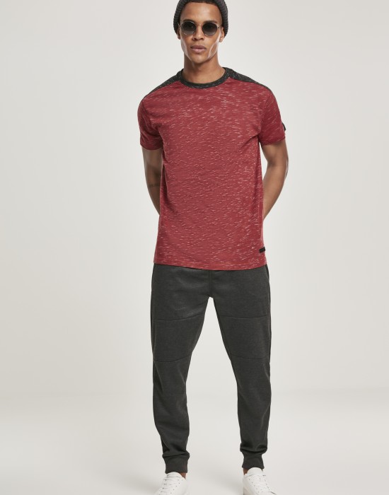 Мъжка тениска в мраморно червен цвят Southpole Shoulder Panel Tech Tee marled red Мъжка тениска в мраморно червен цвят Southpole Shoulder Panel Tech Tee marled red