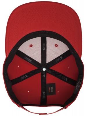 Шапка с козирка в червено 110 Fitted Snapback