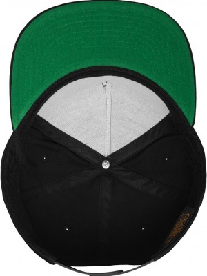 Шапка с козирка в черно Classic 5 Panel Snapback 