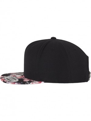 Шапка с козирка в черно Floral Snapback