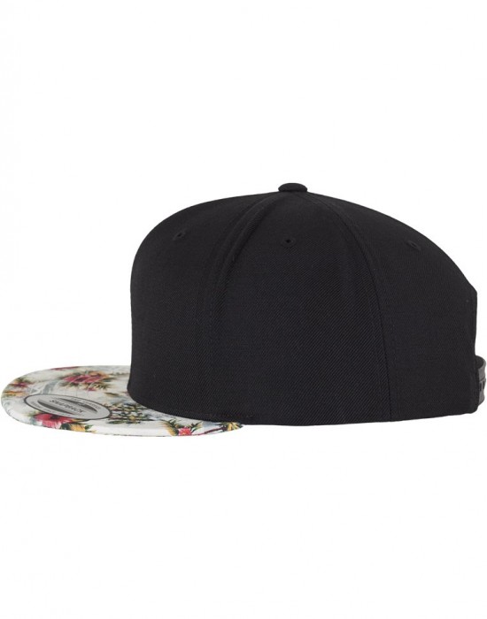 Шапка с козирка в черно Floral Snapback mint one size, Аксесоари - Lit.bg Шапка с козирка в черно Floral Snapback mint one size, Аксесоари - Lit.bg