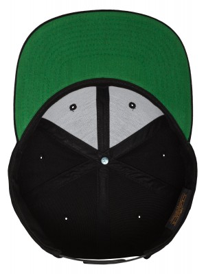 Шапка с козирка в черно Classic Snapback 