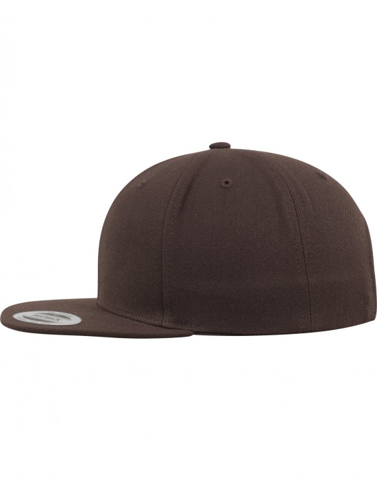 Шапка с козирка в кафяво Classic Snapback, Аксесоари - Lit.bg Шапка с козирка в кафяво Classic Snapback, Аксесоари - Lit.bg