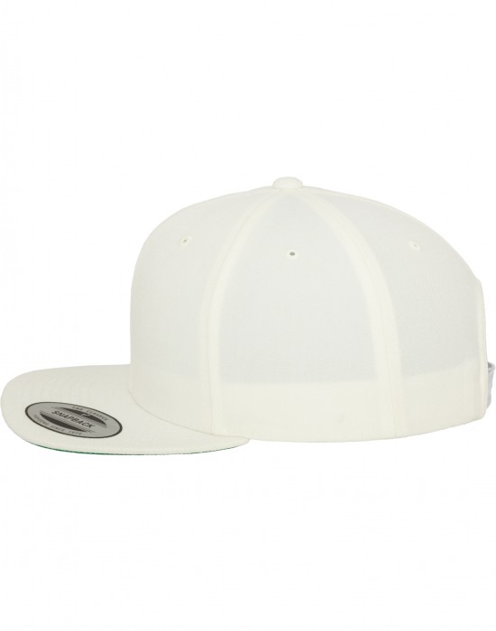 Шапка с козирка в бяло Classic Snapback, Аксесоари - Lit.bg