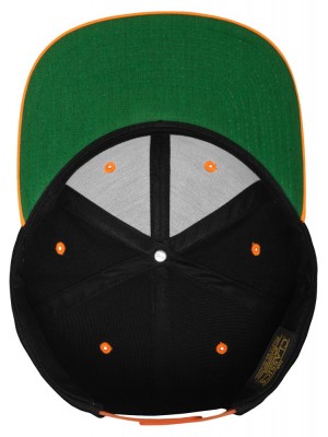 Шапка с козирка в черно Classic Snapback 2-Tone