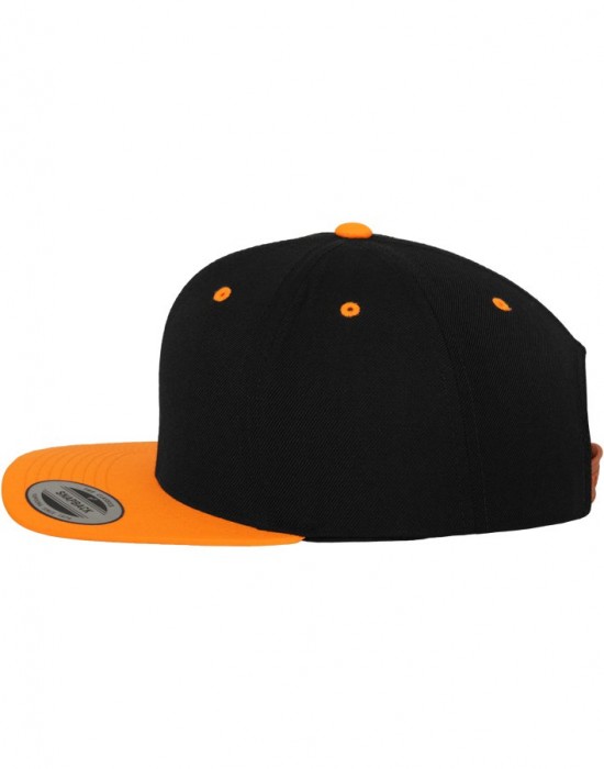 Шапка с козирка в черно Classic Snapback 2-Tone, Аксесоари - Lit.bg