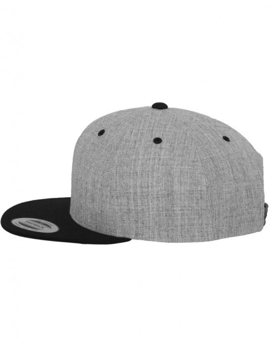 Сива шапка с козирка в черно Classic Snapback 2-Tone, Аксесоари - Lit.bg