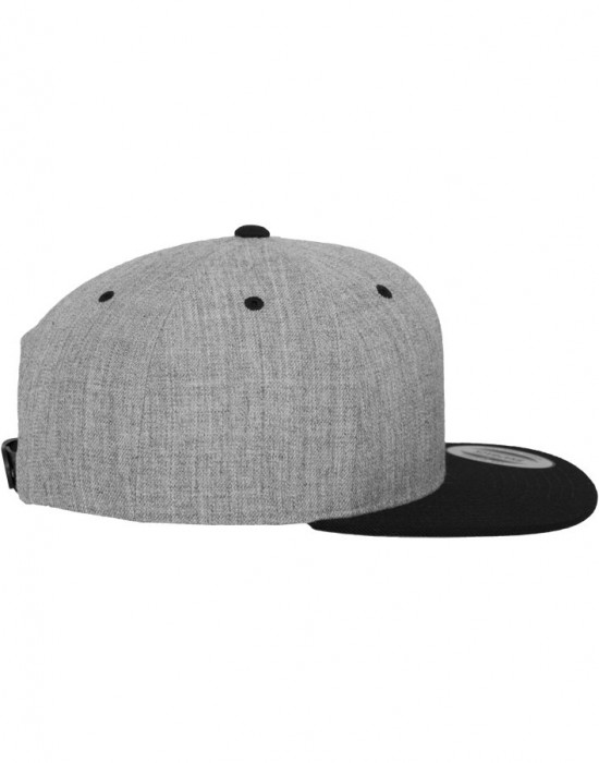 Сива шапка с козирка в черно Classic Snapback 2-Tone, Аксесоари - Lit.bg