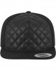 Шапка с козирка в черно Diamond Quilted Snapback, Аксесоари - Lit.bg