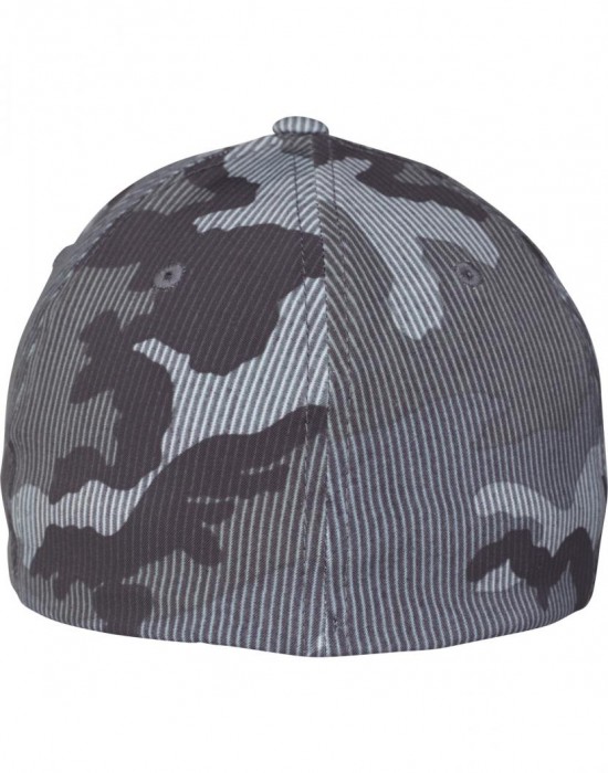 Шапка с козирка в камуфлажно сиво Flexfit Camo Stripe Cap, Аксесоари - Lit.bg