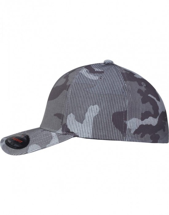 Шапка с козирка в камуфлажно сиво Flexfit Camo Stripe Cap, Аксесоари - Lit.bg