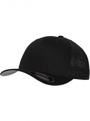 Шапка с козирка в черно Flexfit Mesh Trucker