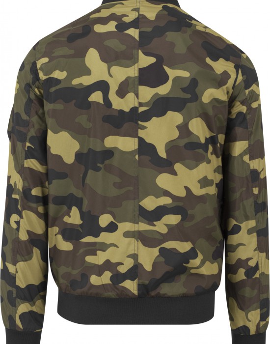 Мъжко тънко яке тип бомбър Urban Classics в камуфлаж woodcamo, Мъже - Lit.bg Мъжко тънко яке тип бомбър Urban Classics в камуфлаж woodcamo, Мъже - Lit.bg