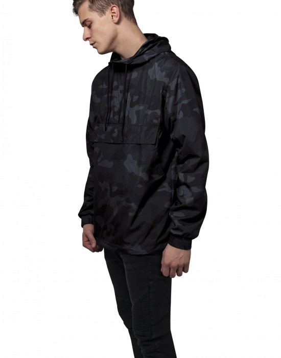 Мъжко яке ветровка в тъмен камуфлаж Urban Classics darkcamo, Мъже - Lit.bg Мъжко яке ветровка в тъмен камуфлаж Urban Classics darkcamo, Мъже - Lit.bg