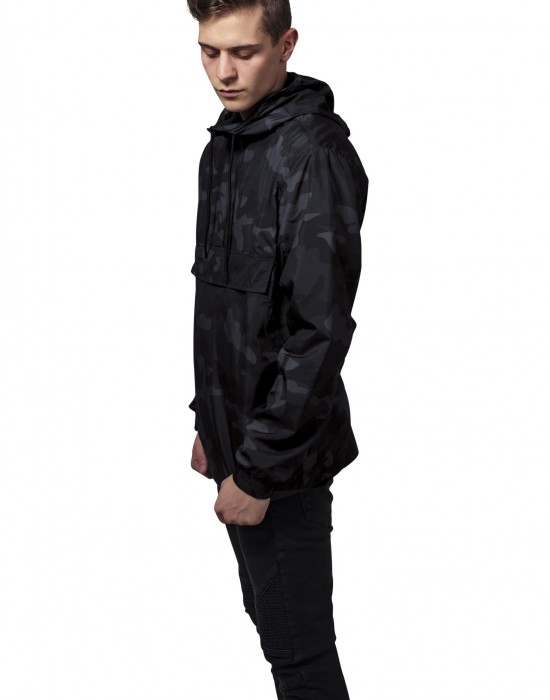 Мъжко яке ветровка в тъмен камуфлаж Urban Classics darkcamo, Мъже - Lit.bg Мъжко яке ветровка в тъмен камуфлаж Urban Classics darkcamo, Мъже - Lit.bg