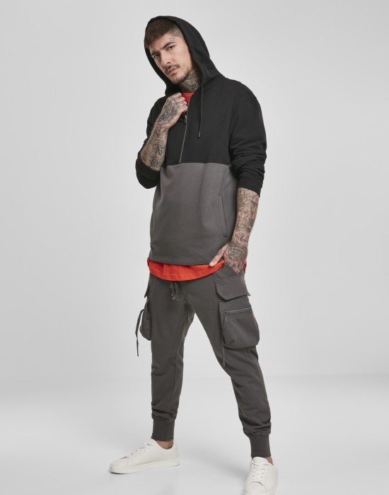 Мъжки суичър в черно и сиво Urban Classics Relaxed Half Zip Hoodie, Мъже - Lit.bg