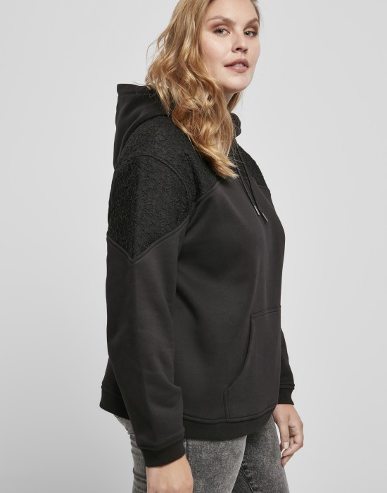 Дамски суичър в черно от Urban Classics Ladies Lace Inset, Жени - Lit.bg