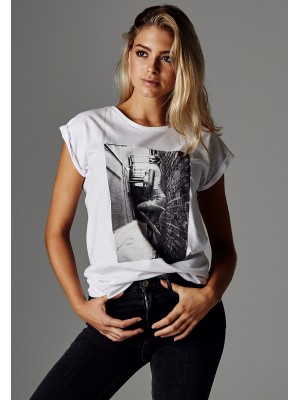 Дамска бяла тениска Merchcode Rita Ora