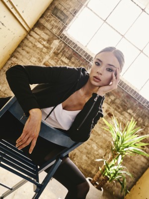 Дамски суичър в черно Urban Classics Ladies Sweat Parka