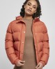 Дамско яке в цвят корал Urban Classics Hooded Puffer redearth, Жени - Lit.bg