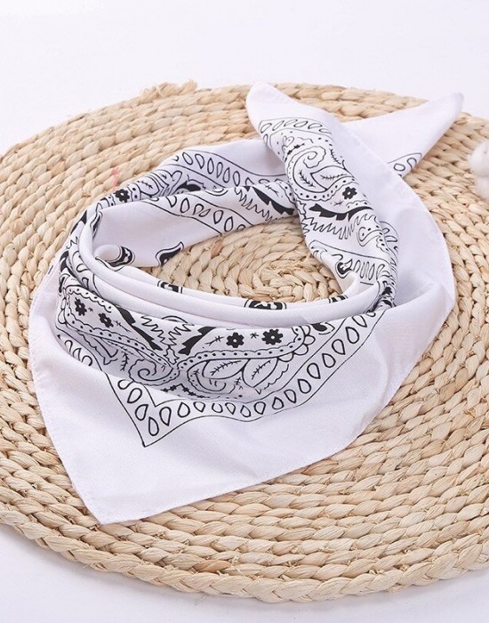 Кърпа за глава бандана HoodStyle Bandana в бяло, Бандани кърпи - Lit.bg Кърпа за глава бандана HoodStyle Bandana в бяло, Бандани кърпи - Lit.bg