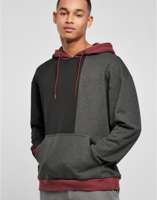 Мъжки суичър с качулка в цветен десен Urban Classics Color Hoody black/charcoal, Суичъри - Lit.bg Мъжки суичър с качулка в цветен десен Urban Classics Color Hoody black/charcoal, Суичъри - Lit.bg