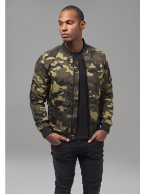 Мъжко тънко яке тип бомбър Urban Classics в камуфлаж woodcamo