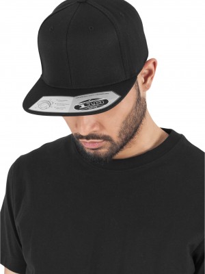 Шапка с козирка в черно 110 Fitted Snapback