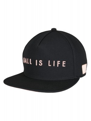 Шапка с козирка в черно C&S WL Ball Is Life Snapback