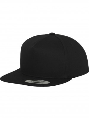 Шапка с козирка в черно Classic 5 Panel Snapback