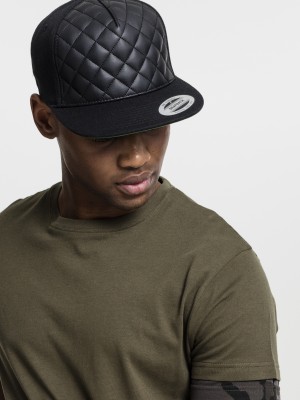 Шапка с козирка в черно Diamond Quilted Snapback 