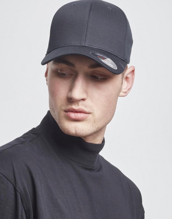 Шапка с козирка в черно Flexfit Organic Cotton Cap, Аксесоари - Lit.bg Шапка с козирка в черно Flexfit Organic Cotton Cap, Аксесоари - Lit.bg