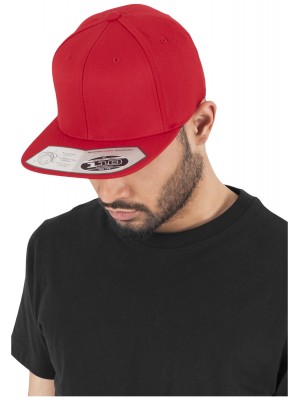 Шапка с козирка в червено 110 Fitted Snapback