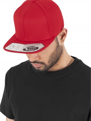 Шапка с козирка в червено 110 Fitted Snapback