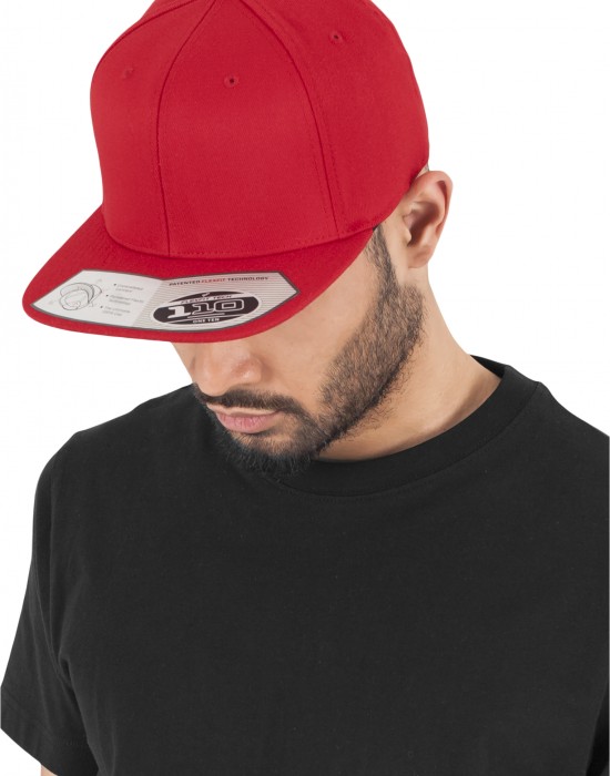 Шапка с козирка в червено 110 Fitted Snapback, Аксесоари - Lit.bg