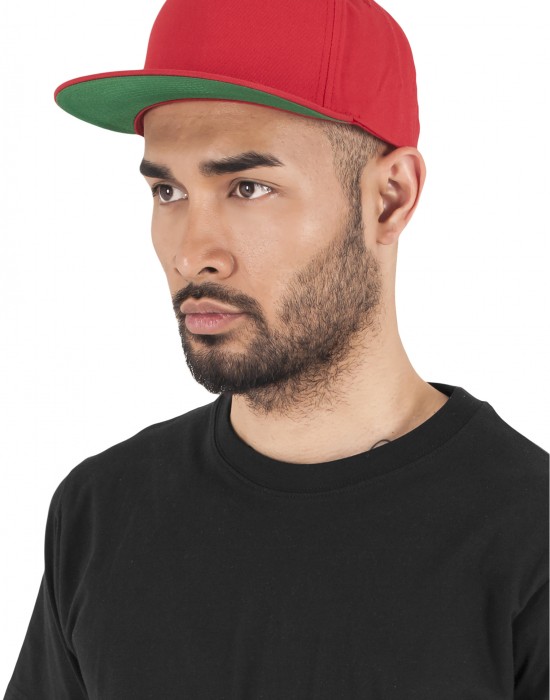 Шапка с козирка в червено Classic 5 Panel Snapback, Аксесоари - Lit.bg