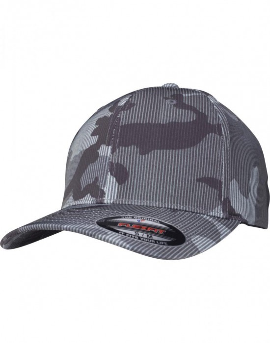 Шапка с козирка в камуфлажно сиво Flexfit Camo Stripe Cap, Аксесоари - Lit.bg