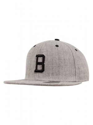 Шапка с козирка в сив и черен цвят Letter Snapback B