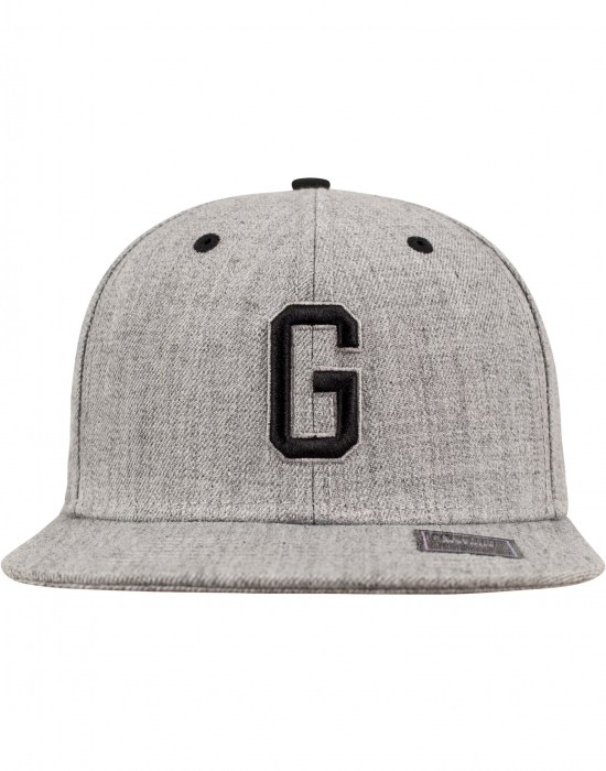 Шапка с козирка в сив и черен цвят Letter Snapback G, Аксесоари - Lit.bg