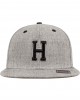 Шапка с козирка в сив и черен цвят Letter Snapback H, Аксесоари - Lit.bg