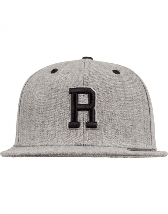 Шапка с козирка в сив и черен цвят Letter Snapback R, Аксесоари - Lit.bg