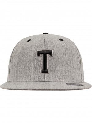 Шапка с козирка в сив и черен цвят Letter Snapback T 