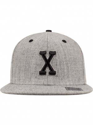 Шапка с козирка в сив и черен цвят Letter Snapback X 